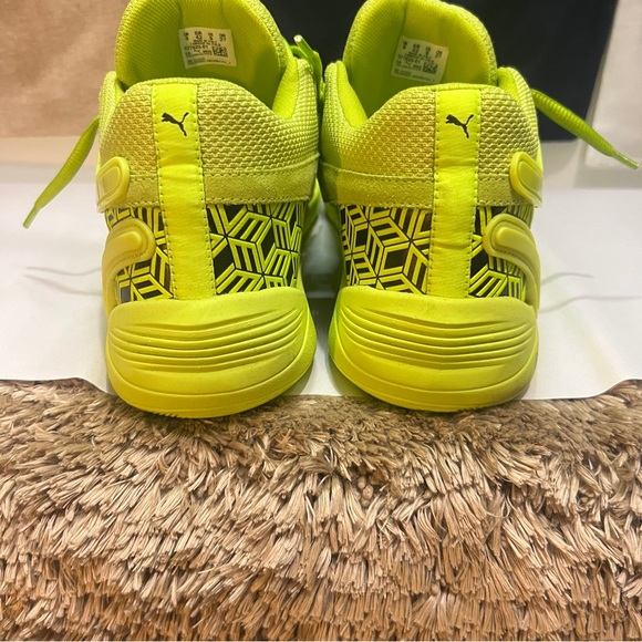 MCM Neon Yellow Geometric Sneakers - Picture 5 of 9